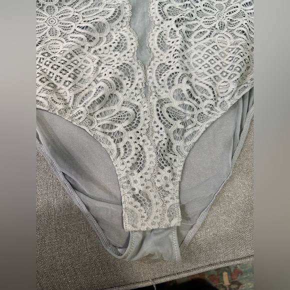 NWT Victoria Secret body lace body suit L - Picture 5 of 8